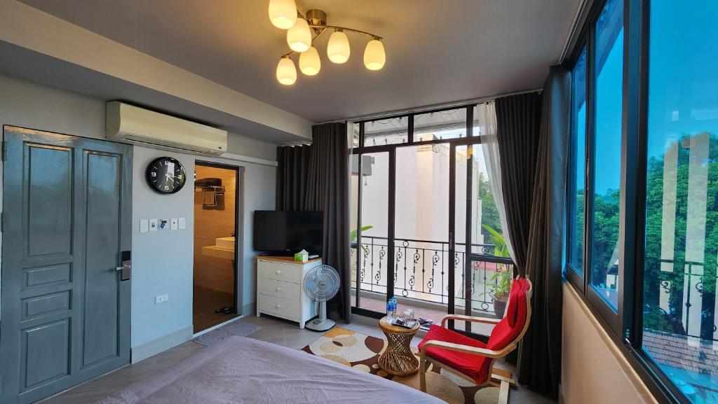 T Home Balcony – Hanoi